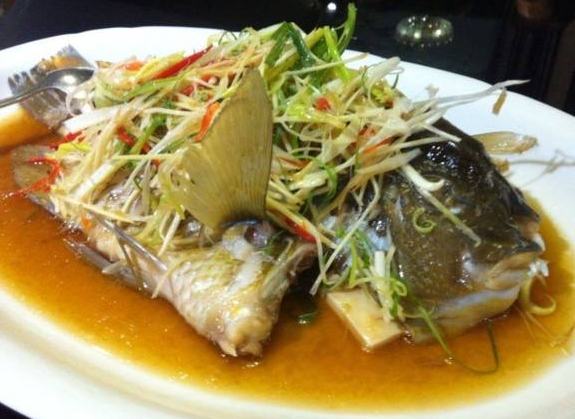 鸚哥魚料理
